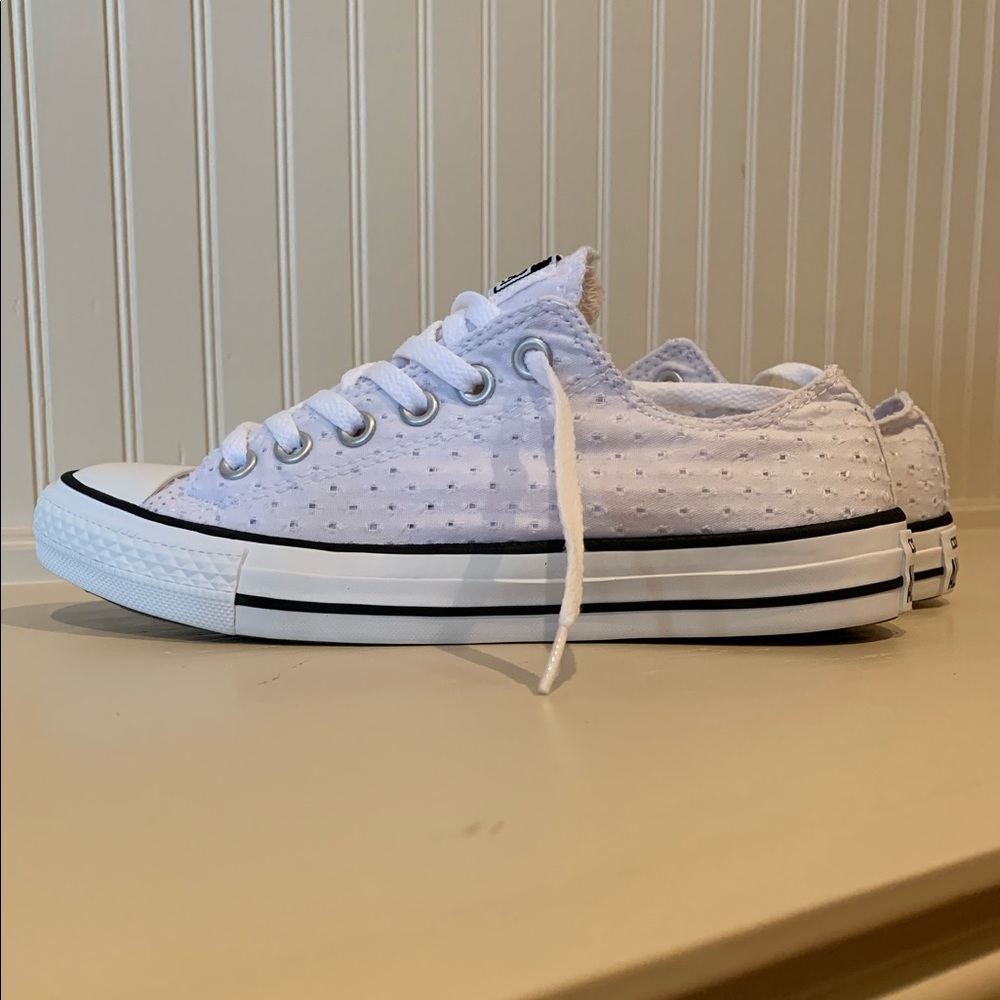 Women’s Converse Shoes